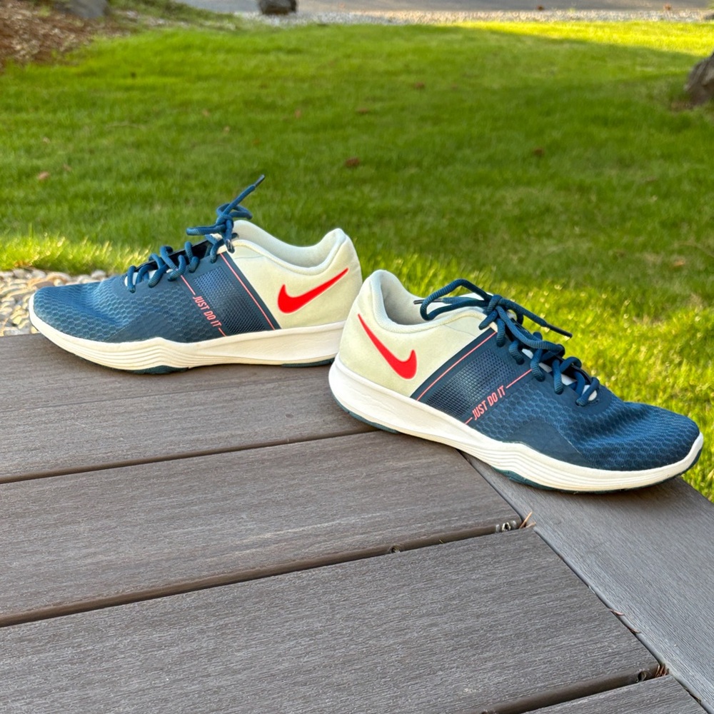 Nike City Trainer 2 Blue white pink Lace-Up Sneakers shoes 8